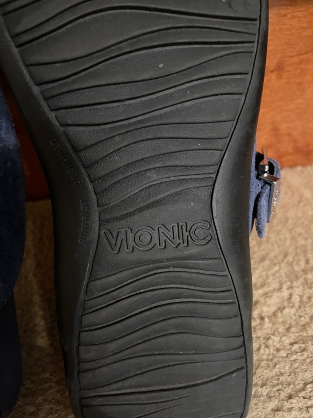 Vionic Navy Suede Mary Jane Clog with Buckle Size 9 In Excellent Condition - Picture 9 of 12